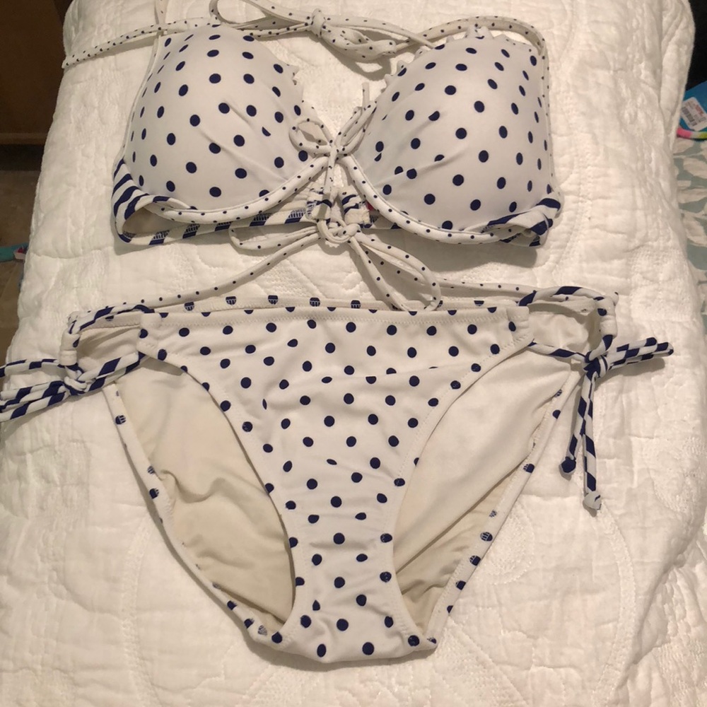 Push up Victoria’s Secret bikini set